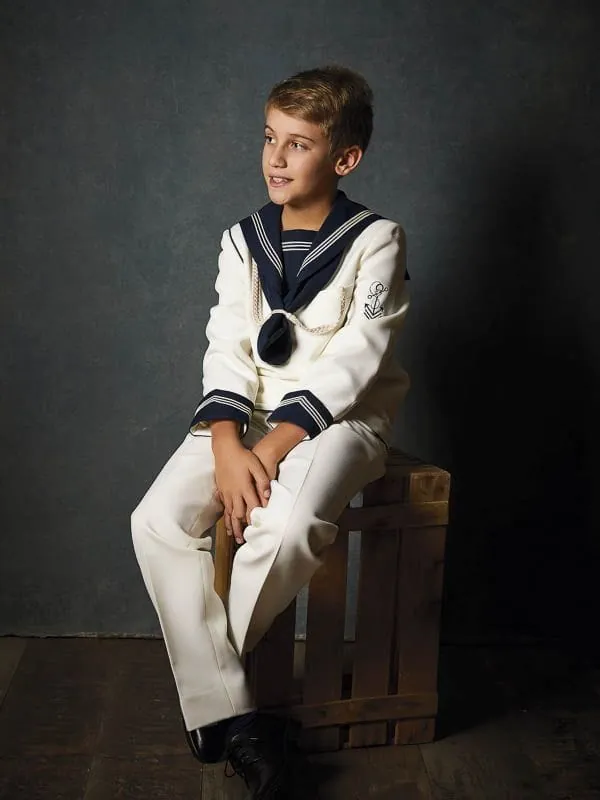 Fotografía de comunión en estudio por Josu Izarra Fotógrafos, Vitoria-Gasteiz · 14