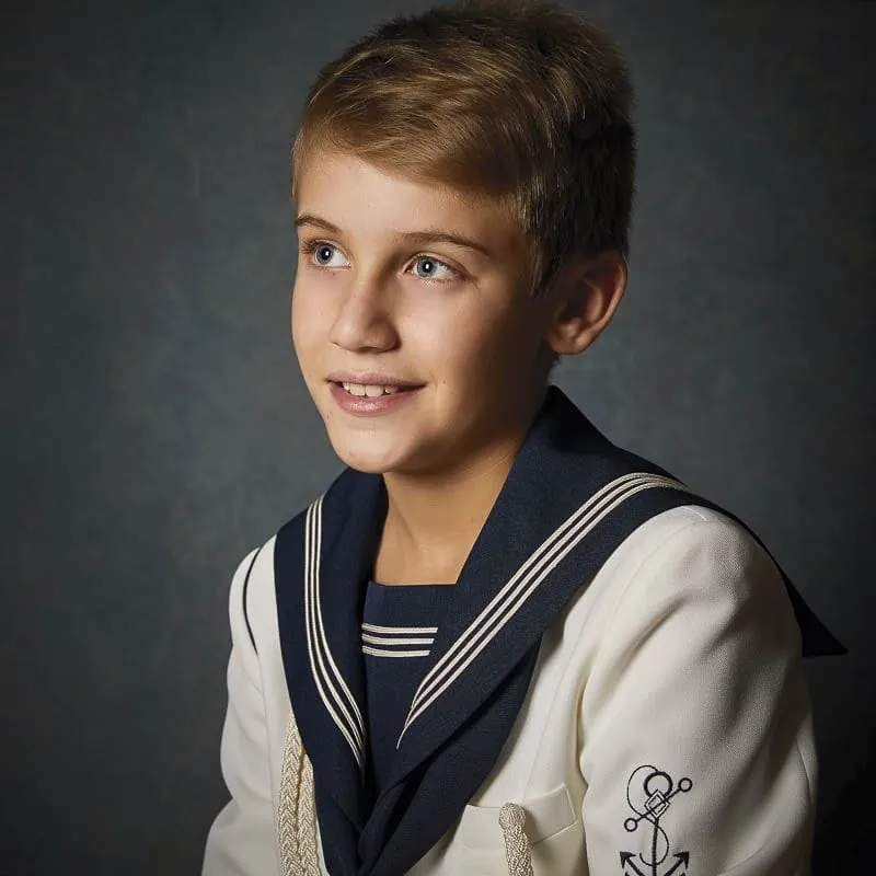 Fotografía de comunión en estudio por Josu Izarra Fotógrafos, Vitoria-Gasteiz · 15