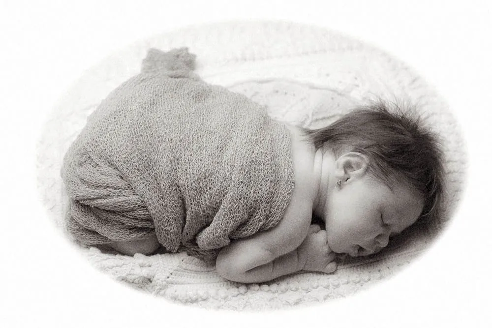 Fotografía de niños y bebés en estudio por Josu Izarra Fotógrafos, Vitoria-Gasteiz · 5